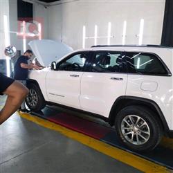 جيب جراند شيروكي